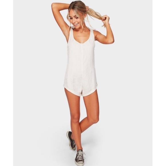 🔥🔥BILLABONG - KAUAI PLAYSUIT🔥🔥 - Picture 10 of 10